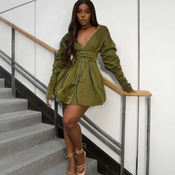 ASOS Design US 6 UK 10 Green Long Sleeve Ruched Corset Lace Up A-Line Mini Dress - Picture 1 of 5